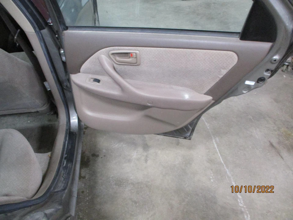 Used Deck Lid fits: 2000 Toyota Camry  Grade A Foto 3 de 4