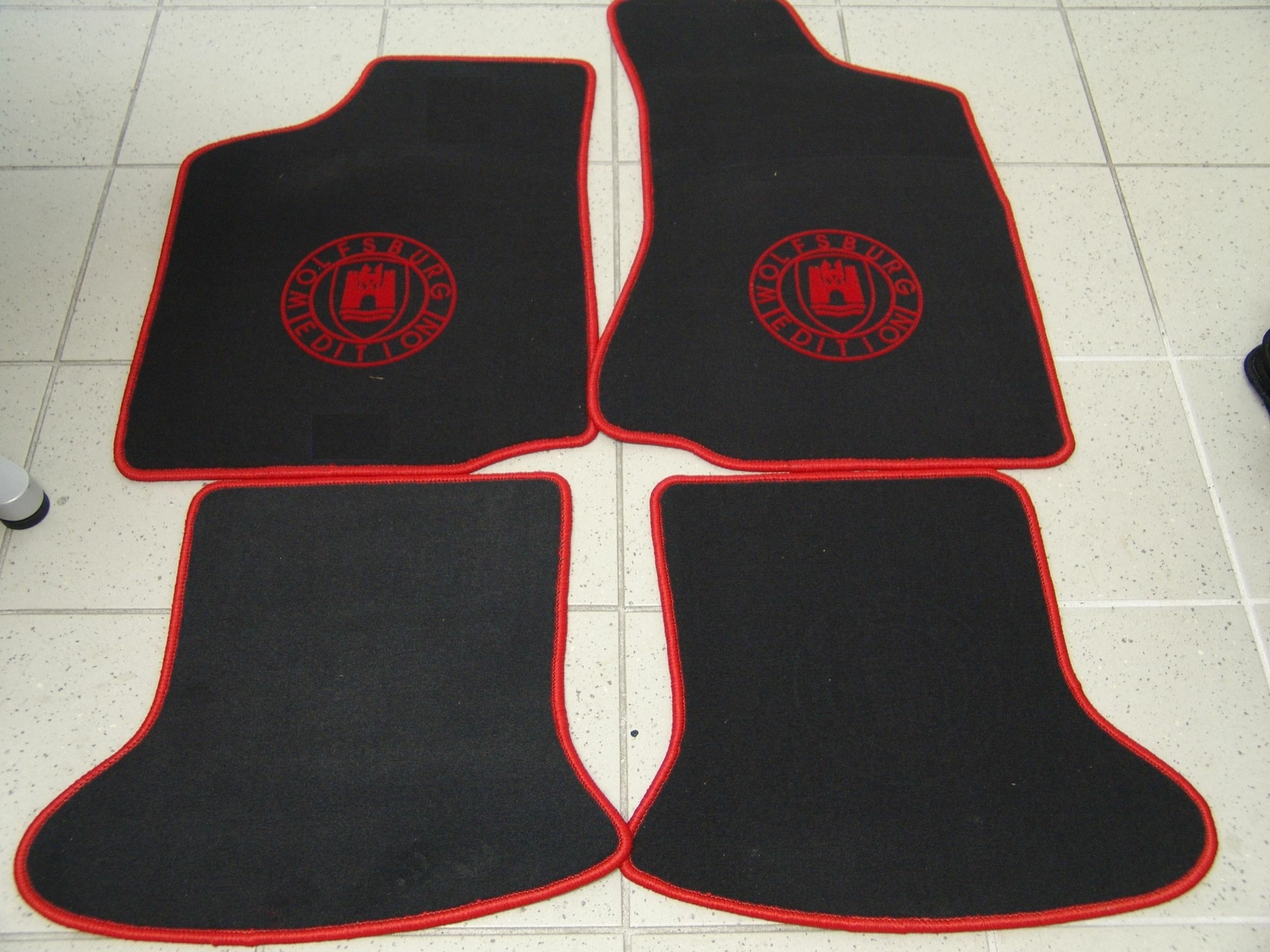 Tapis de sol pour Volkswagen Lupo idéal pour protéger l'habitacle au quotidien