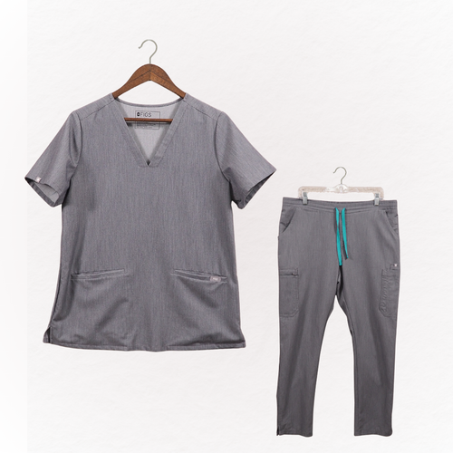 Conjunto Médico Figs Para Mujer en Pantalones Ajustados Yola Grandes + Blusa Médica Casma Mediana Gris