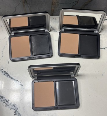 3 0.38 OZ  MAKE UP FOR EVER MATTE VELVET SKIN BLURRING POWDER FOUNDATION R370
