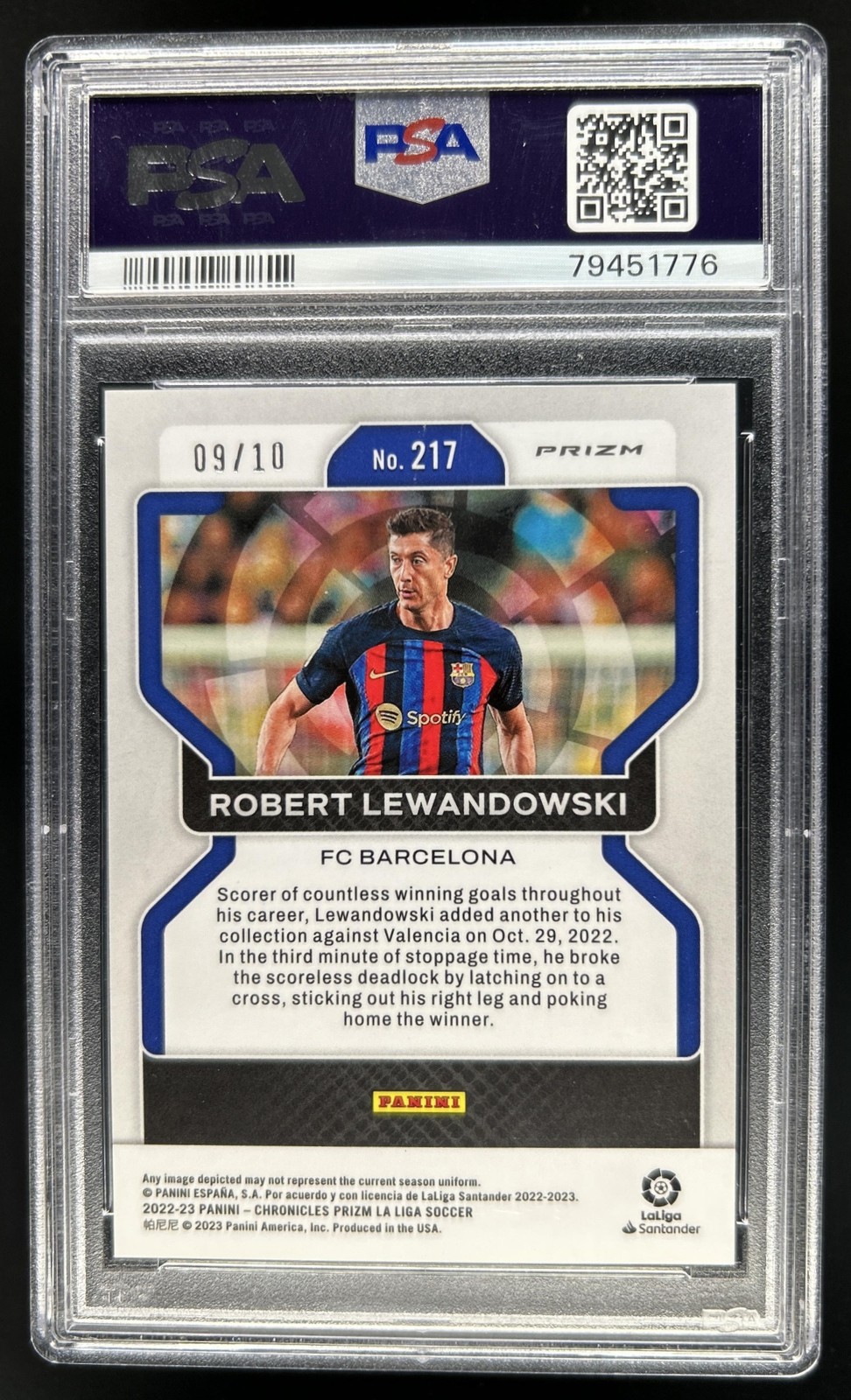 2022-23 Chronicles Robert Lewandowski Prizm La Liga Gold #/10 Barcelona PSA 10 view 2