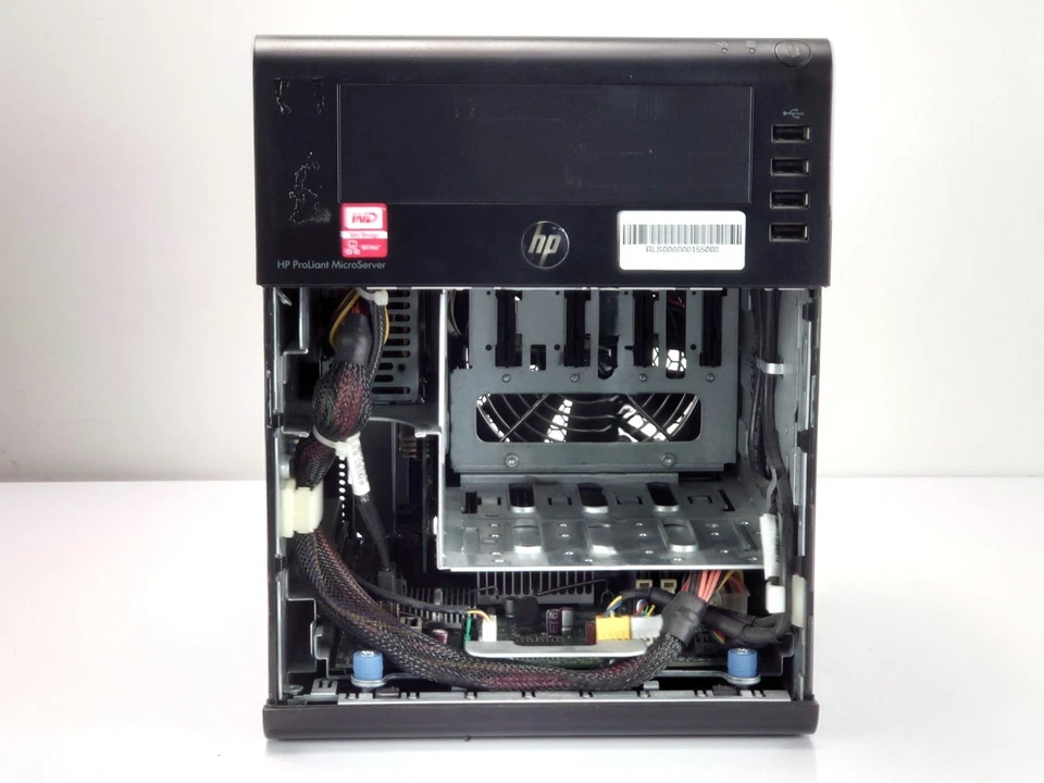 HP ProLiant G7 MicroServer AMD Turion II Neo N54L 8GB con danni come difetto - Immagine 2 di 4