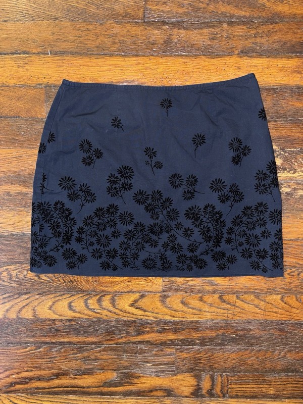 VINTAGE Y2K Express World Brand Women’s Mini Skirt Navy Black Velvet Floral 7/8