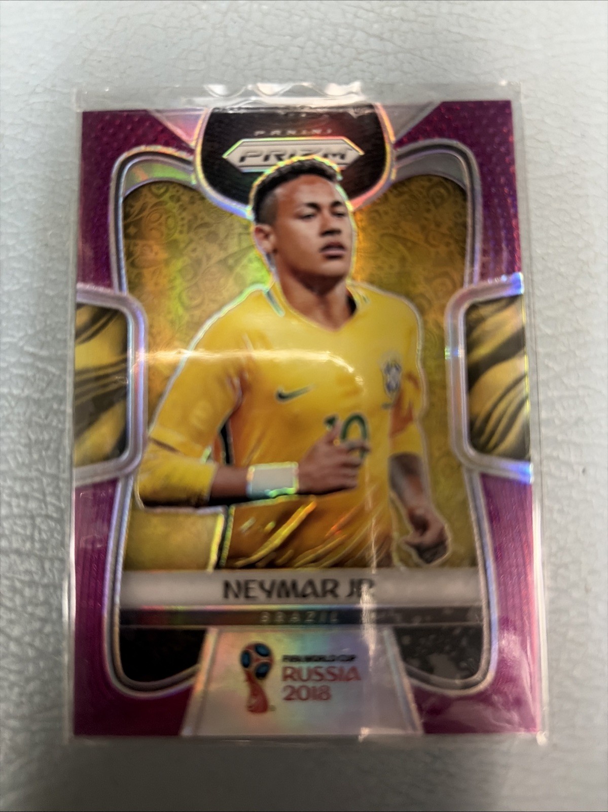 2018 World Cup Prizm Neymar Jr. purple Refractor #25 12/99