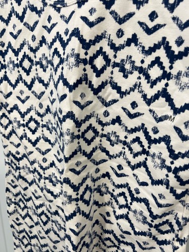 Maurices Geometric Sleeveless Tank Top Size M Scoop Neck White Navy Nautical NEW - 第 4/6 張圖片