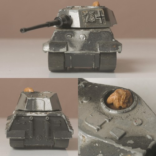 Matchbox Battle Kings, K104 Tiger Tank, K105 Hover-Raider, K106 Tank Transporter - Picture 14 of 21