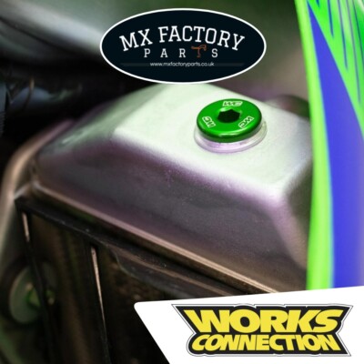 CRF450X/L/RL 19-25, KX250F KX450F 16-25 XC Works Connection Kühlerstecker grün