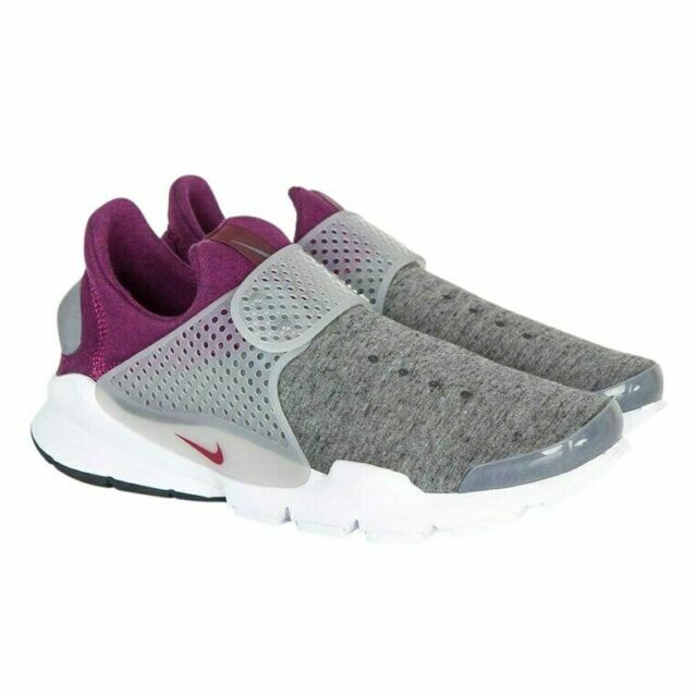 nike sock dart fleece