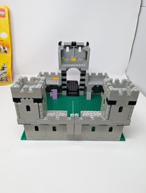 Vintage Lego 6080 King's Castle 1984 w/ Box, Manual - Likely 80-85% - Incomplete