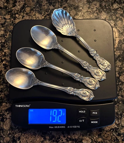 Reed & Barton Francis 1st Sterling Silver 6 3/4” Five O’Clock Teaspoons & Shell