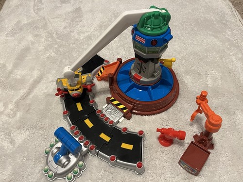 Fisher Price GeoTrax Rail & Road Sysetem Coastal Winds Airport WORKS Incomplete
