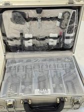 Aluminum Cosmetic Nail Makeup Train Case Medium Size Silver Locking Organizer