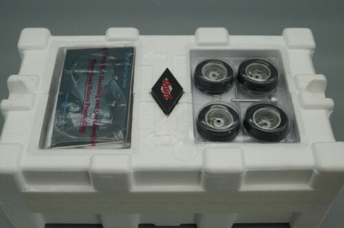 1/12 GMP G1201313 Ford GT40 Road Car WHITE 1 of 150 - DK500 -Defekt- - Bild 8 von 15