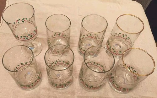 8 Arby’s Holly Berry Christmas 1987 Glasses Tumbler & Stem Libbey Gold Rim 12oz.