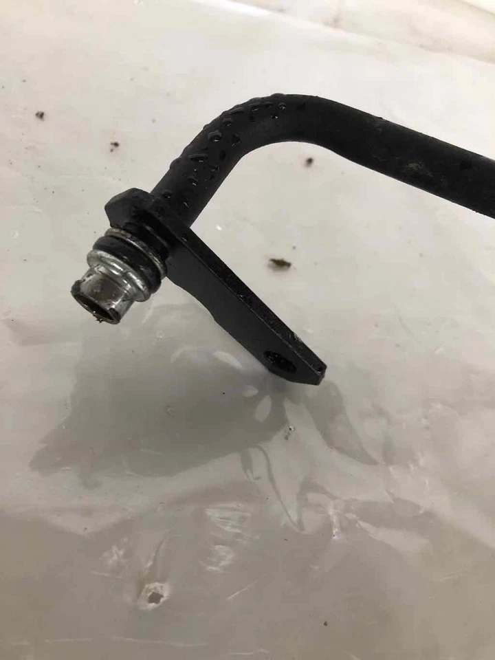 AUDI A4 2005-2009 mangueras de CA receptor de tubería a evaporador descapotable de 2,0 L Foto 4 de 4