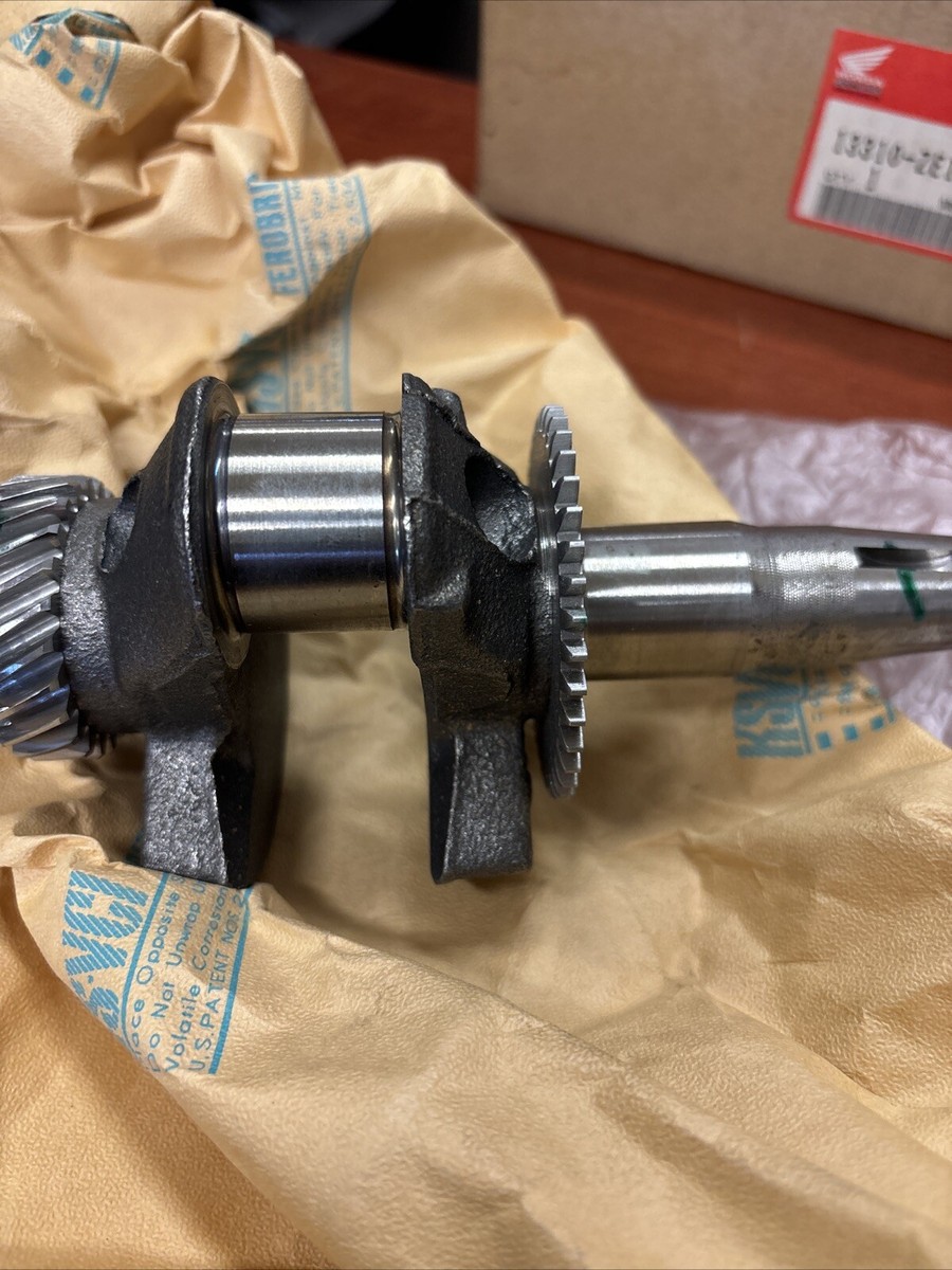 NOS Honda GX140 GX160 HS55 HS621 CRANKSHAFT S-TYPE (20MM) 13310 NOS Honda GX140 GX160 HS55 HS621 CRANKSHAFT S-TYPE (20MM) 13310