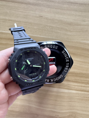 Casio G-Shock Black Carbon CasiOak Unisex Watch GA2100-1A3ER Black / Green