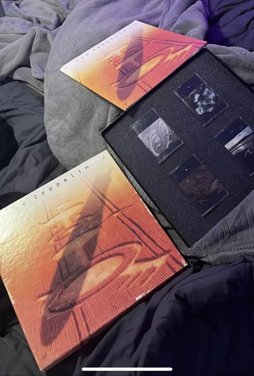 LED ZEPPELIN 4-Cassette Tape Box Set Atlantic 7 82144-4 Complete with Booklet