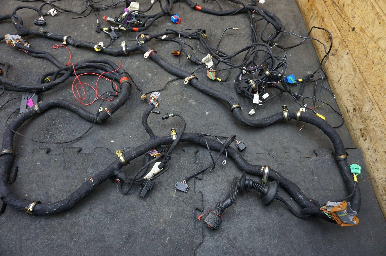 Chassis Dash Wiring Harness 198795 206650 191592 Ferrari 612 Scaglietti Sessanta