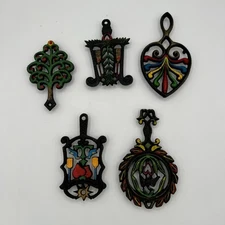 Set Of 5 Vintage Wilton Cast Iron Trivets Beautiful Decorative And Functional