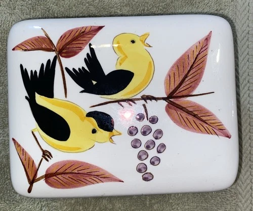 Stangl Gold Finch Trinket Box #3931