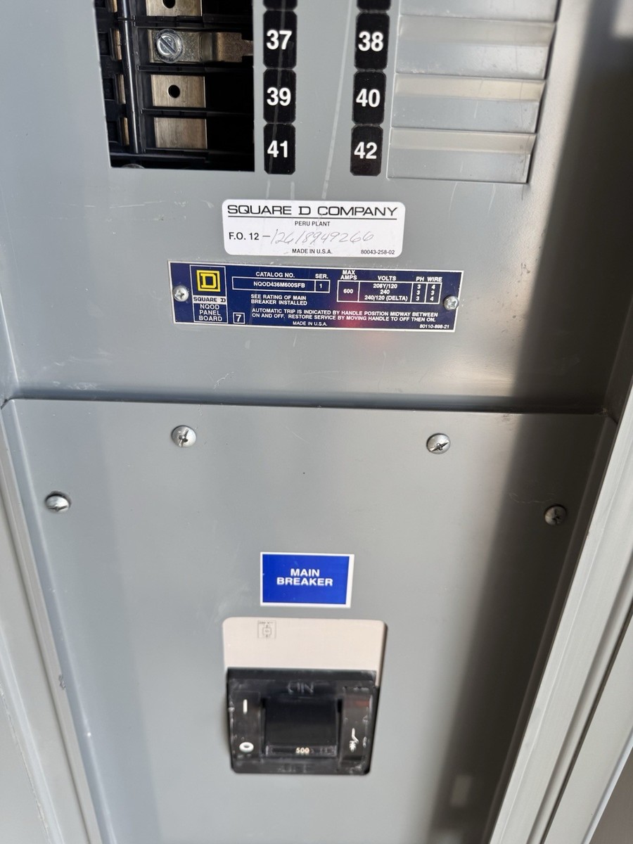SQUARE D NQOD 600AMP MAIN BREAKER PANEL 42 SPACE SUBFEED LUGS/SUB