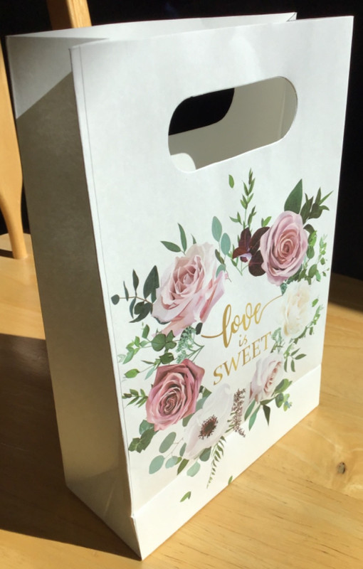 sturdy 8x5x2" 60 pcs LOVE IS SWEET favor BAGS wedding shower bridal favors roses