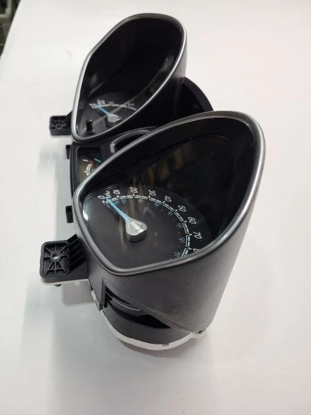 Ford Fiesta 2015-2017 velocímetro clúster MPH ID D2BT10849GAT   Foto 4 de 4