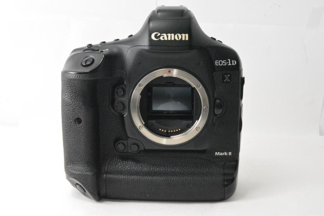 Near Mint Canon EOS 1D X 18.1MP Mark II Digital SLR Camera Japan