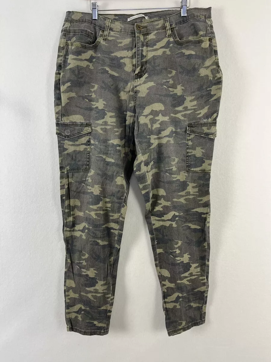 Womens Camo Cotton Stretch Fit Cargo Pants Multicolor Size 18 Straight Leg