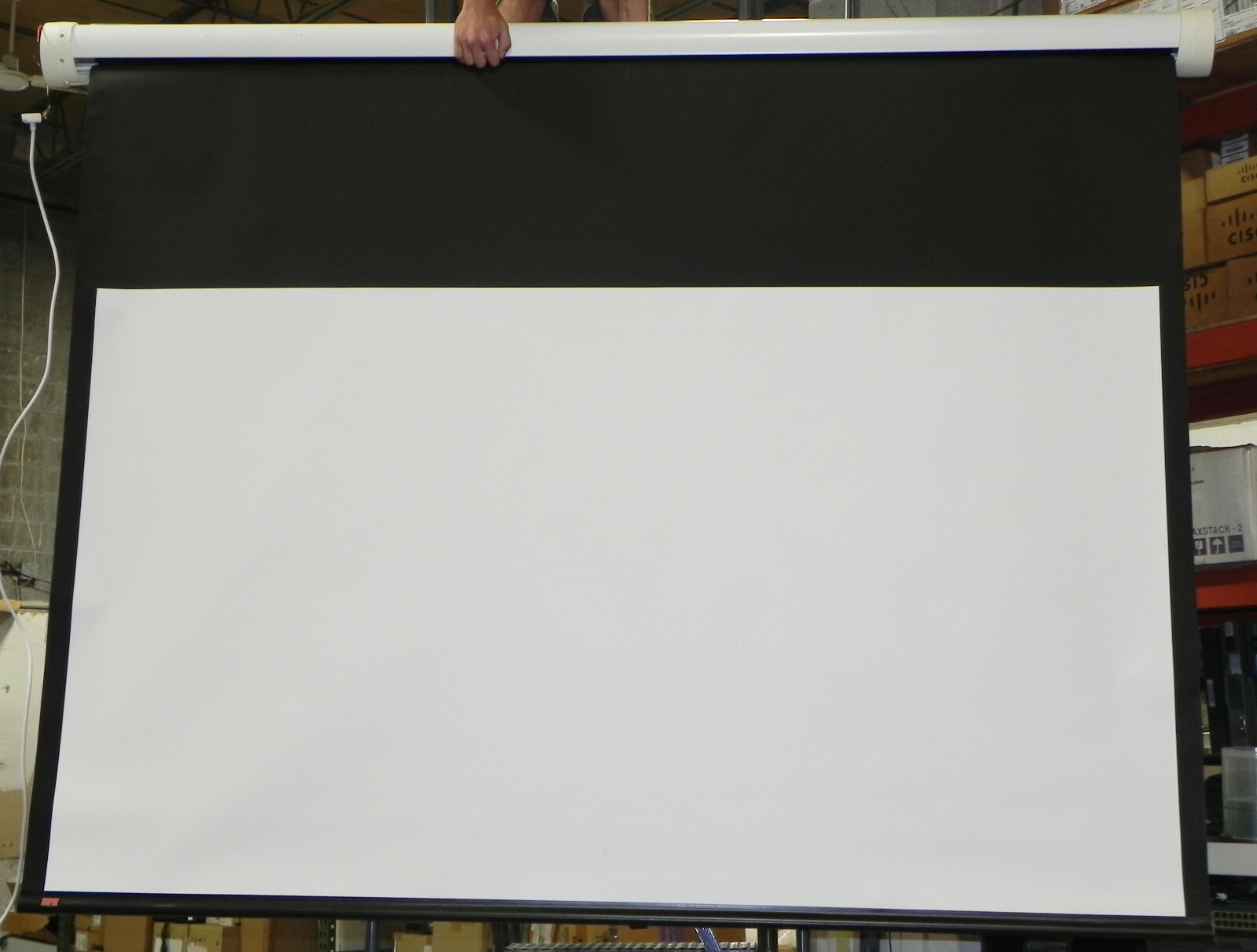 Salara DRAPER SAL-17-476953 Electric Projection Screen Diagonal 91" Size:80"x44"