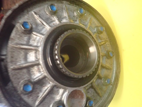 Suzuki Boulevard VL 800 rear final drive differential - Picture 4 of 5
