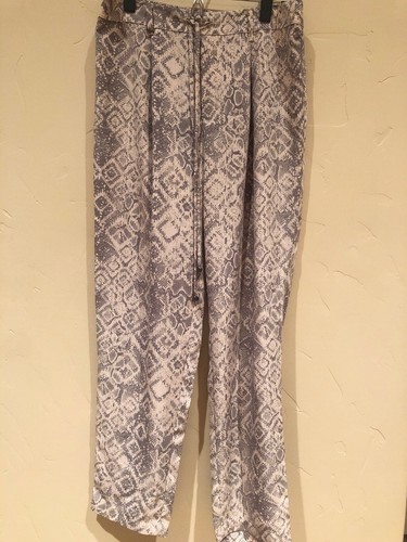 NWT Harlowe & Graham Printed Front Tie Pant Size Medium - Picture 3 of 9