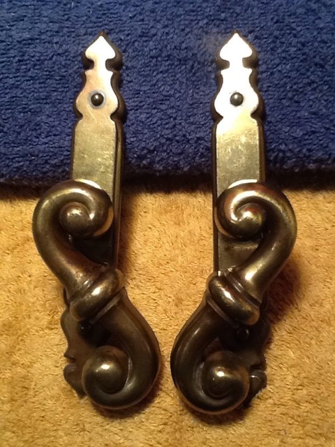2 Heavy Br English Tudor S Scroll Furniture Cabinet Pull Handles 2 Heavy Br English Tudor S Scroll Furniture Cabinet Pull Handles Backplates