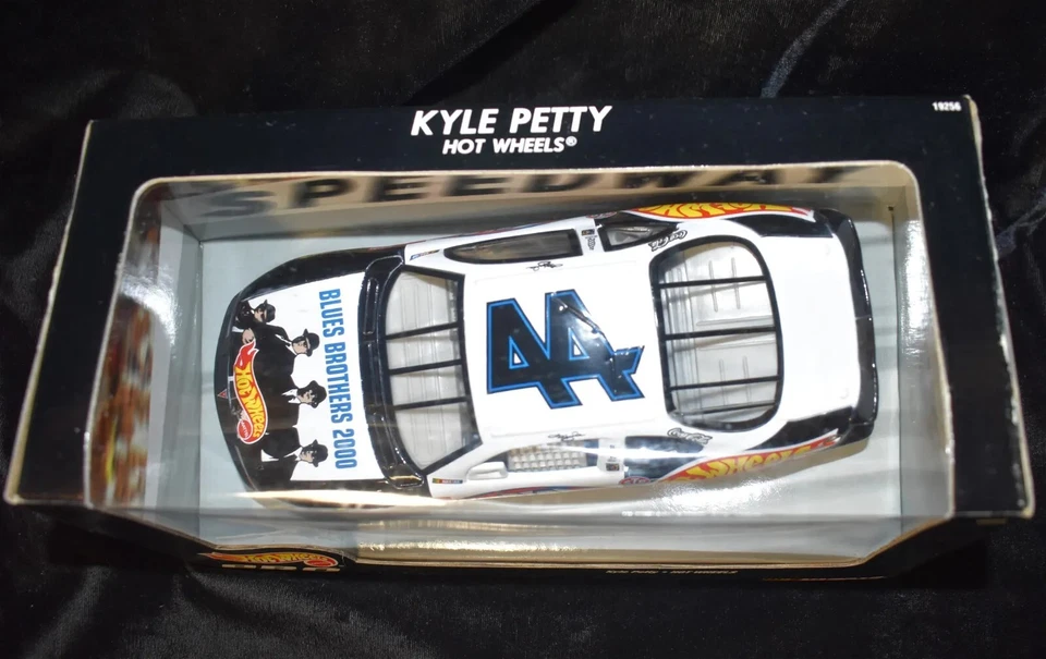 Pontiac 2000 Hot Wheels Pro Kyle Petty #44 Blues Brothers diecast 1/24 1998 Foto 2 de 4