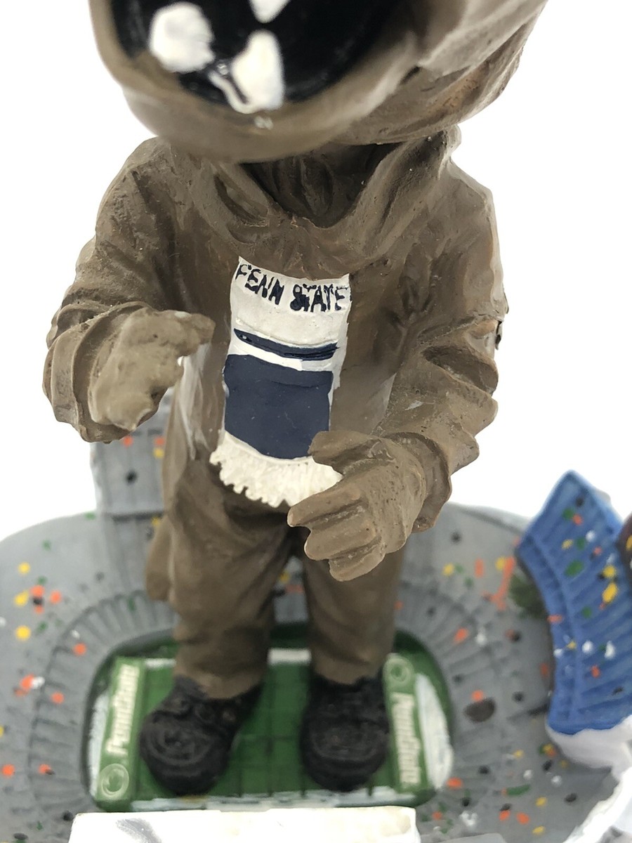Penn St Nittany Lions In Court Beaver Stadium MCDONALDS MASCOT