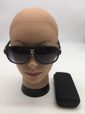 Occhiali da sole Louis Vuitton full rim montatura nera design 64-14-137 lenti grigie