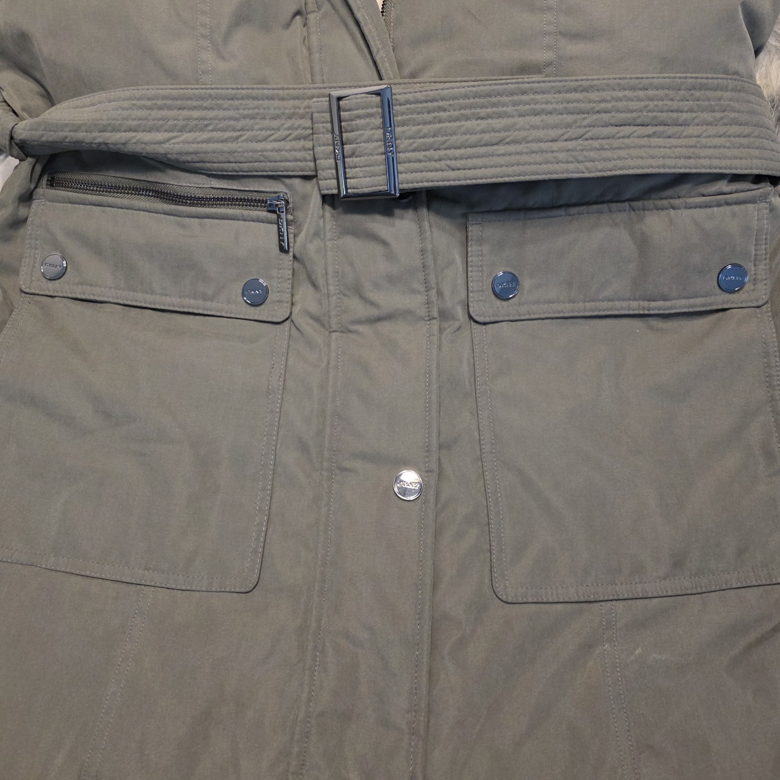 DKNY Women's Faux-Fur-Trim Hooded Belted Anorak Jacket in Olive Green. Size M image 4