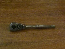 NAPA NM46 RATCHET 1/4" DRIVE 5.5" OAL GEARS ARE GOOD & TIGHT REVERSES AS IT SHOU