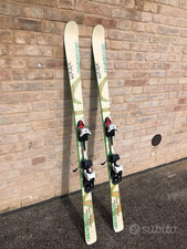 Attrezzatura scialpinismo donna, completa di, sci con attacchi, pelli e scarponi