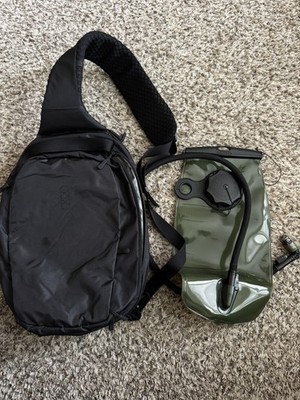 Eberlestock Fade Sling w/ Fade Pouch, Hydration Bladder