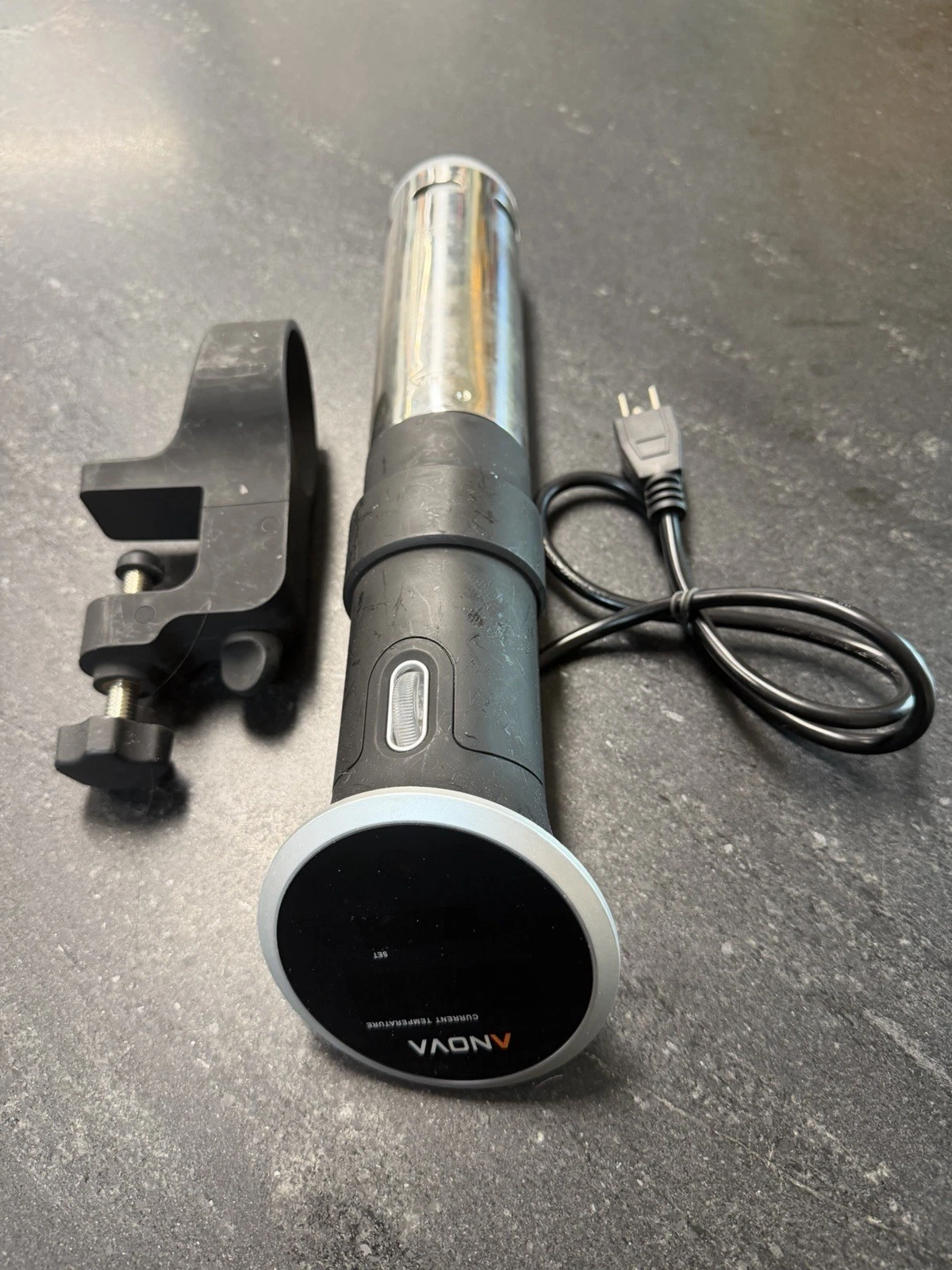 Anova Culinary Sous Vide Precision Cooker 900W (WiFi + Bluetooth) TESTED & Works
Opens in a new wind