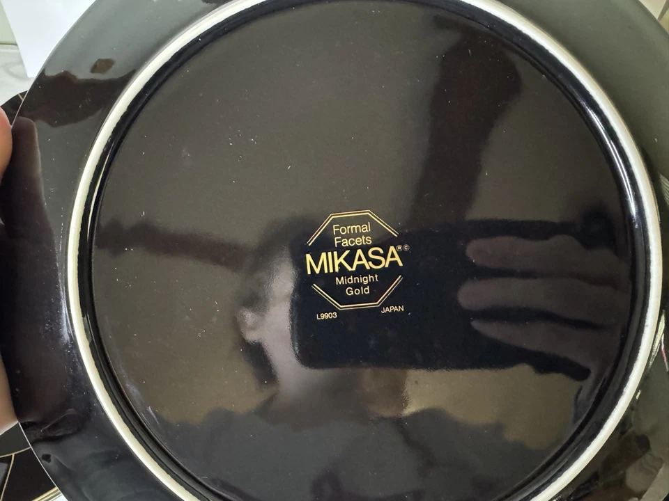 Mikasa Fine China L9903 Midnight Gold  Set Of 4 Soup Serving Bowls  - Image 4 of 4