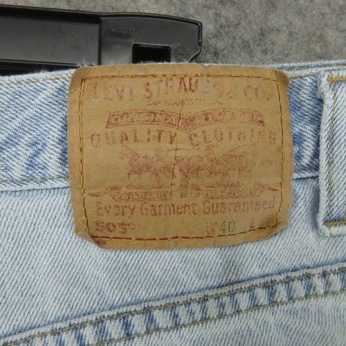 VTG Levis Shorts Mens 40 Blue 505 Straight 9" Jorts Distressed Grunge 90s Denim - Picture 16 of 20