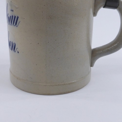 Steinzeug Bierkrug Brauereikrug Löwenbräu München 1/2 L Reliefdekor-Deckel - Picture 8 of 21