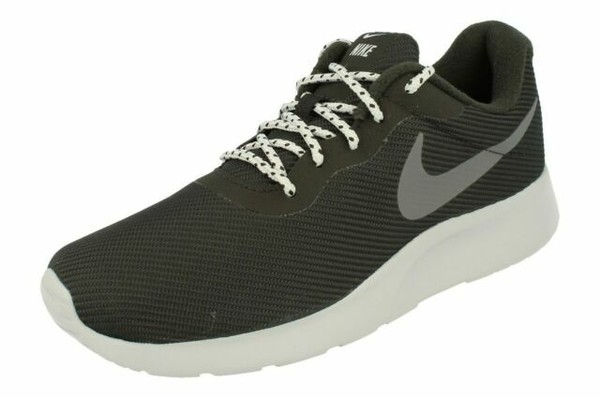 nike tanjun se grey