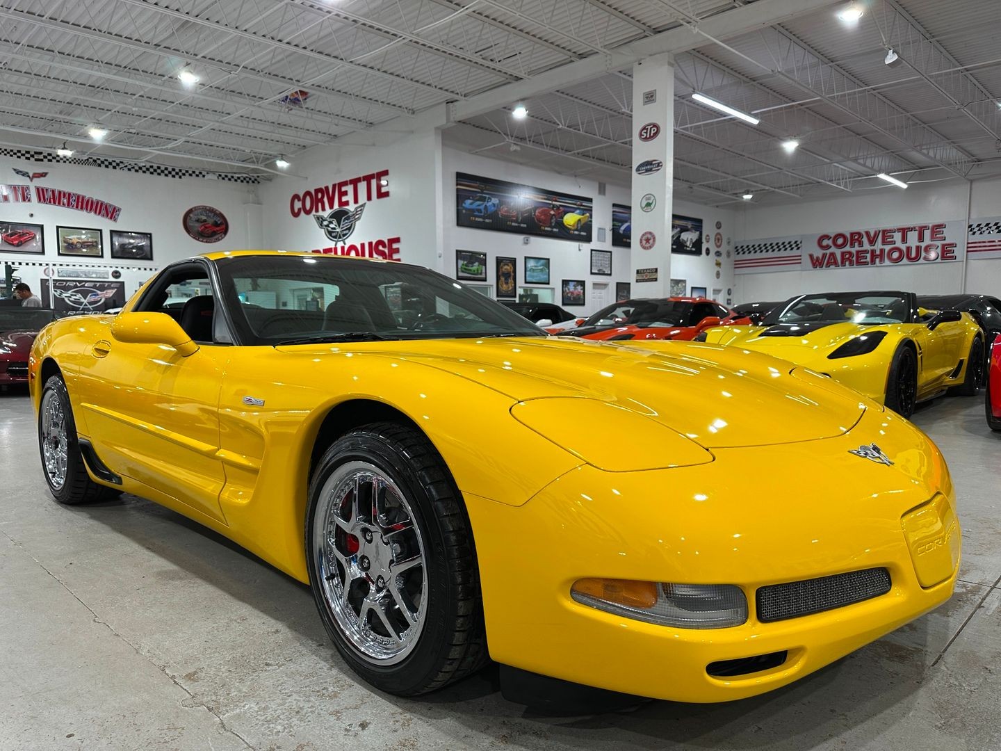 2003 [79U] Millennium Yellow Chevrolet Corvette   | C5 Corvette Photo 6