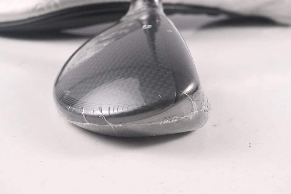 Taylormade Qi35 #4 Hybrid / 22 Degree / Stiff Flex Ventus Blue 7 Shaft - Image 3 of 4