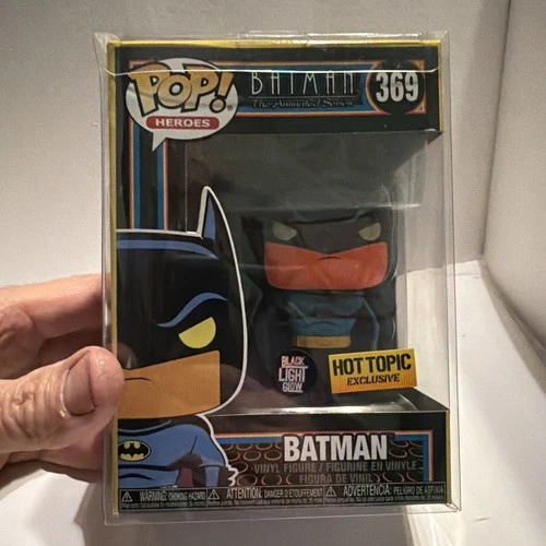 Funko Pop The Animated Series Batman #369 Black Light Glow Hot Topic Exclusive