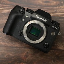 Fujifilm Fuji X-T1 16.3MP Digitalkamera - Schwarz Shuttercount 5 [Sehr gut]...